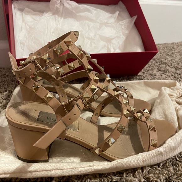 Valentino Garavani rockstud calfskin ankle strap sandal 60 mm skin color EU 35.5 - Picture 2 of 15